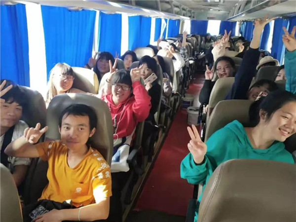 2019第一批学生秋游照(图2)