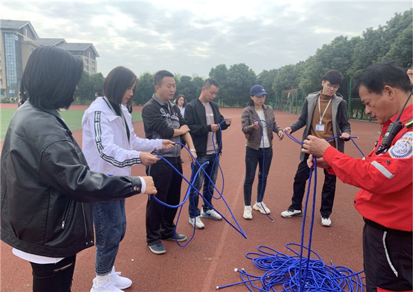 消防演习活动照(图1)
